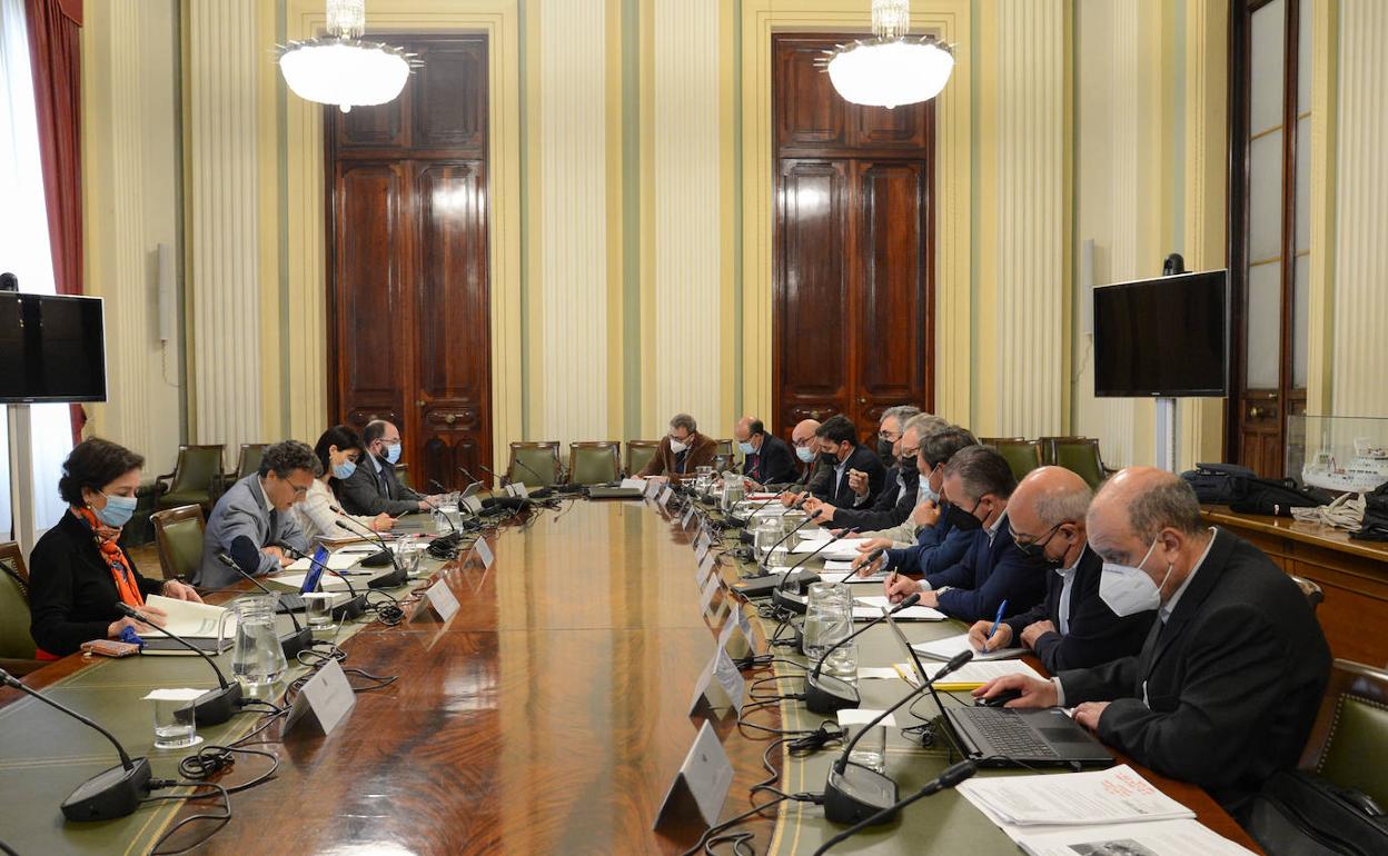 Reunión de los responsables ministeriales hoy, con organizaciones agrarias y cooperativas. 