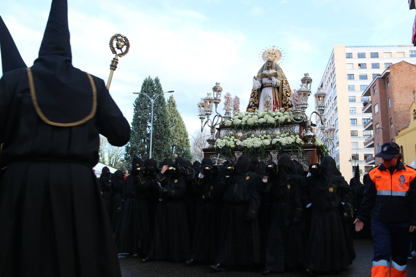 Uno de los momentos de la Procesión del Dolor de Nuestra Madre. 