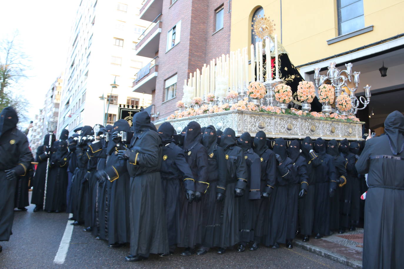 Uno de los momentos de la Procesión del Dolor de Nuestra Madre. 