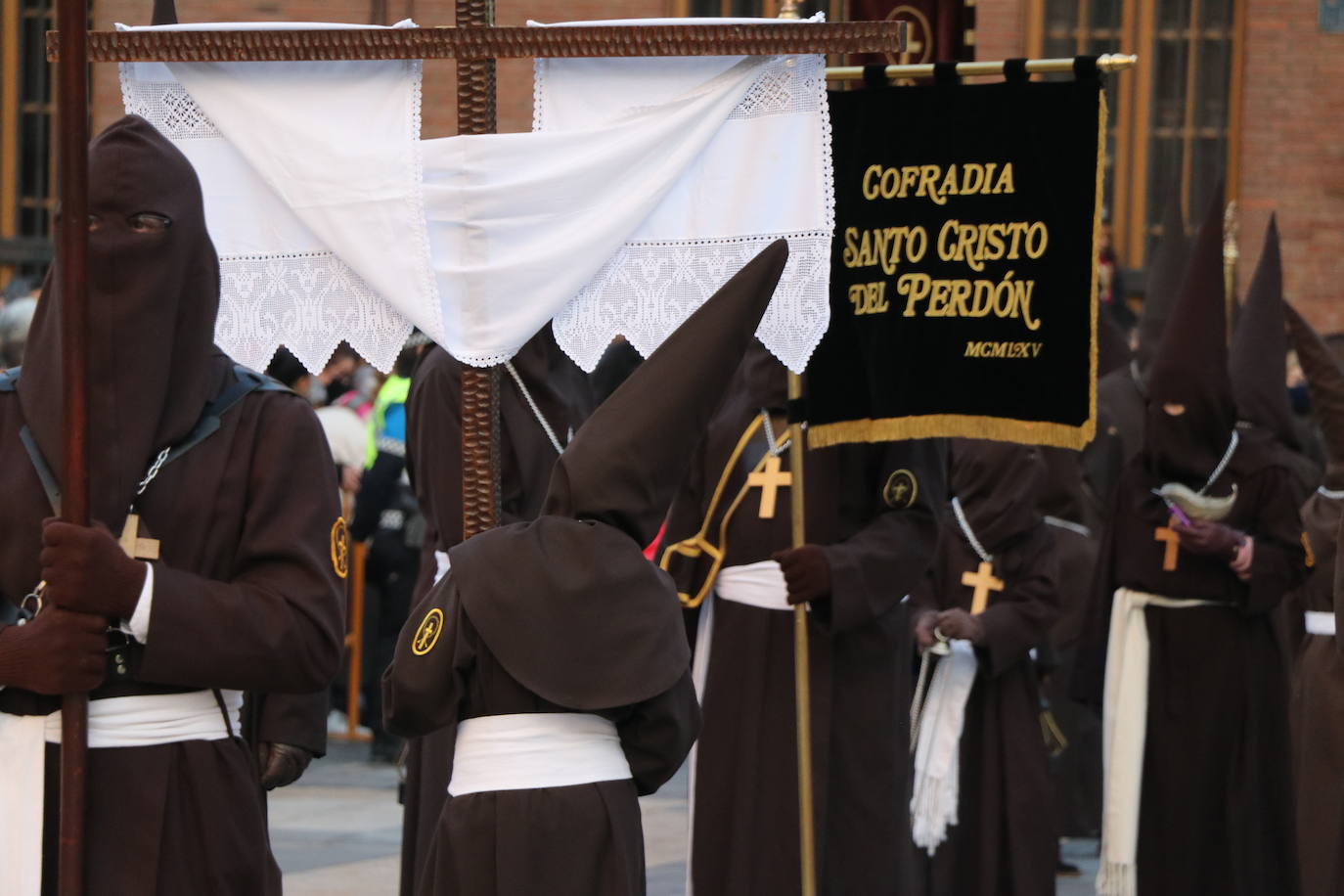 Uno de los momentos de la Procesión del Perdón. 