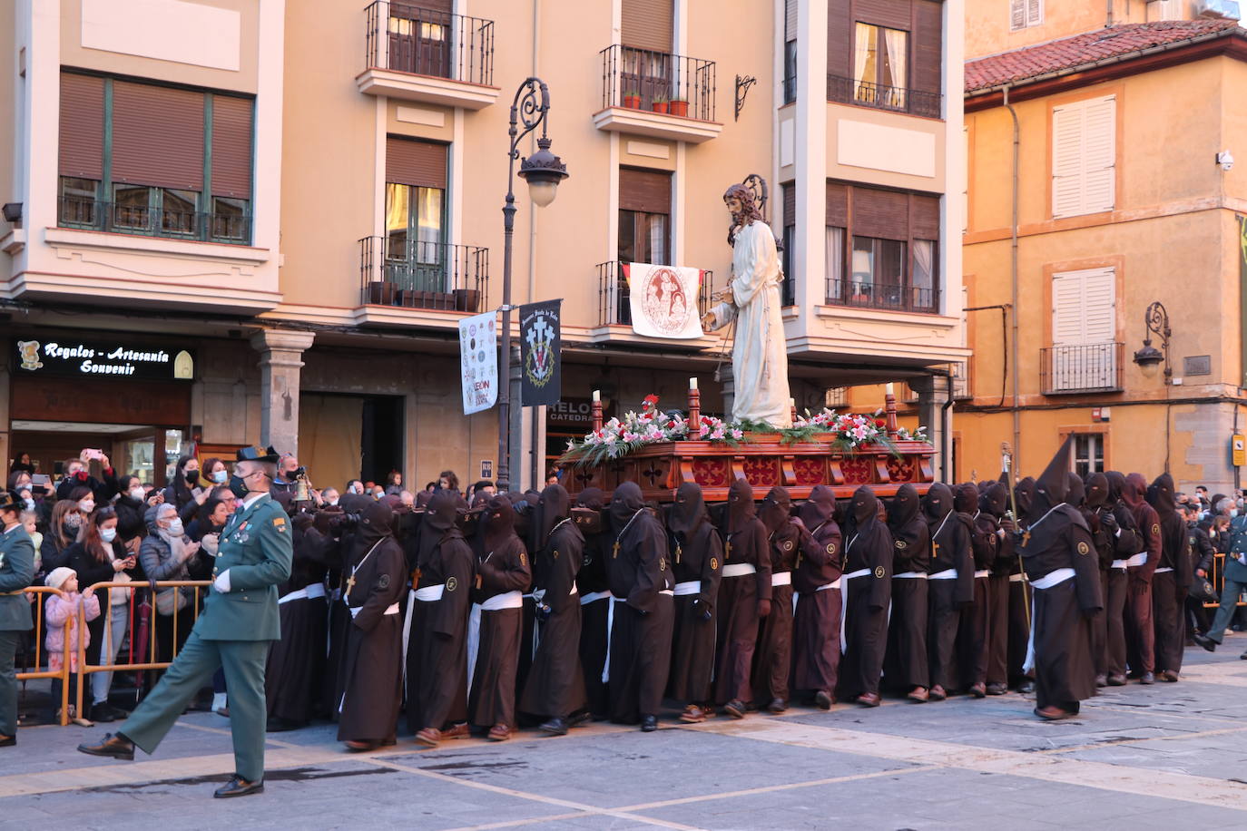 Uno de los momentos de la Procesión del Perdón. 