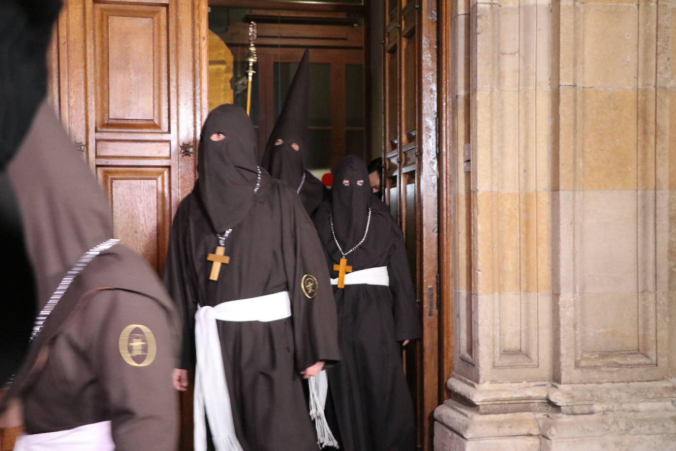 Uno de los momentos de la Procesión del Perdón. 