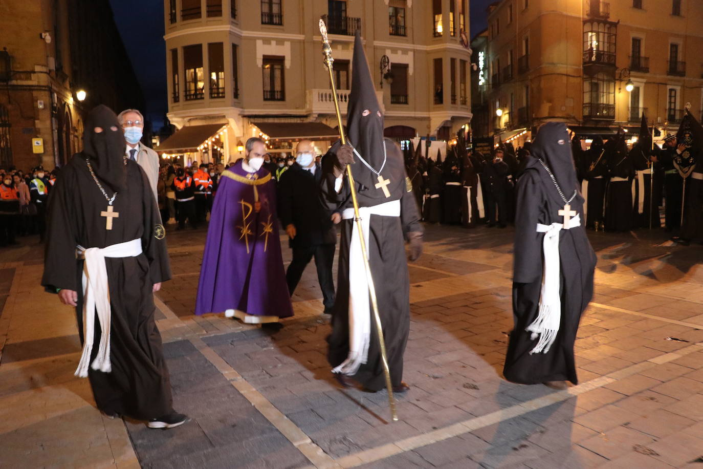 Uno de los momentos de la Procesión del Perdón. 