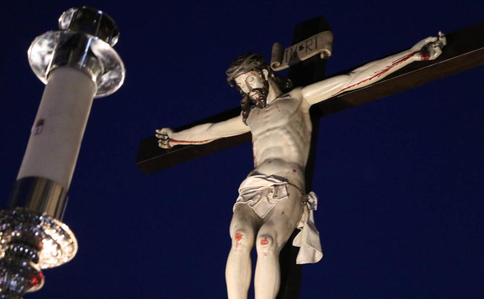 La Procesión Virgen de la Amargura se desarrolla los Miércoles Santo en León.