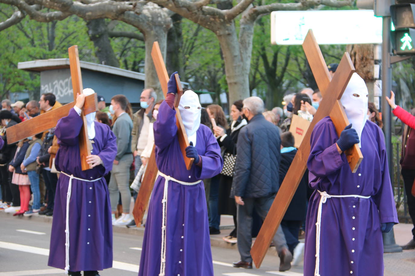 La Cofradía Santísimo Cristo de la Expiración y del Silencio ha puesto en la calle el recogimiento del Miércoles Santo. 