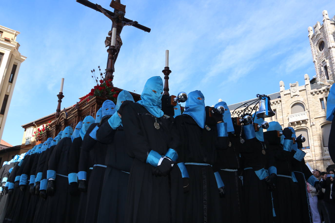 Fotos: Cofradía de las Bienaventuranzas | El &#039;Moreno&#039; se alza al cielo