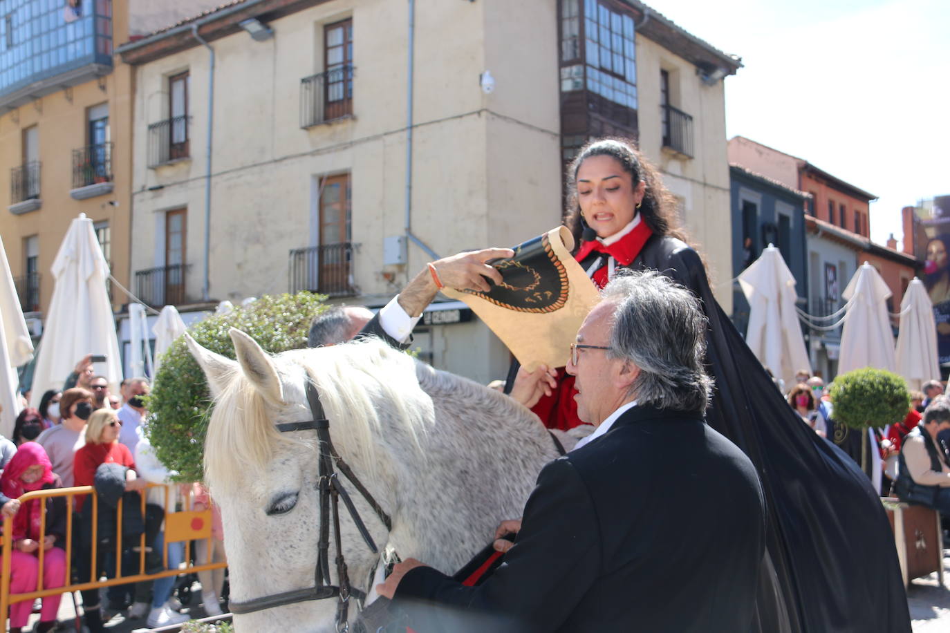 Fotos: Pregón a caballo