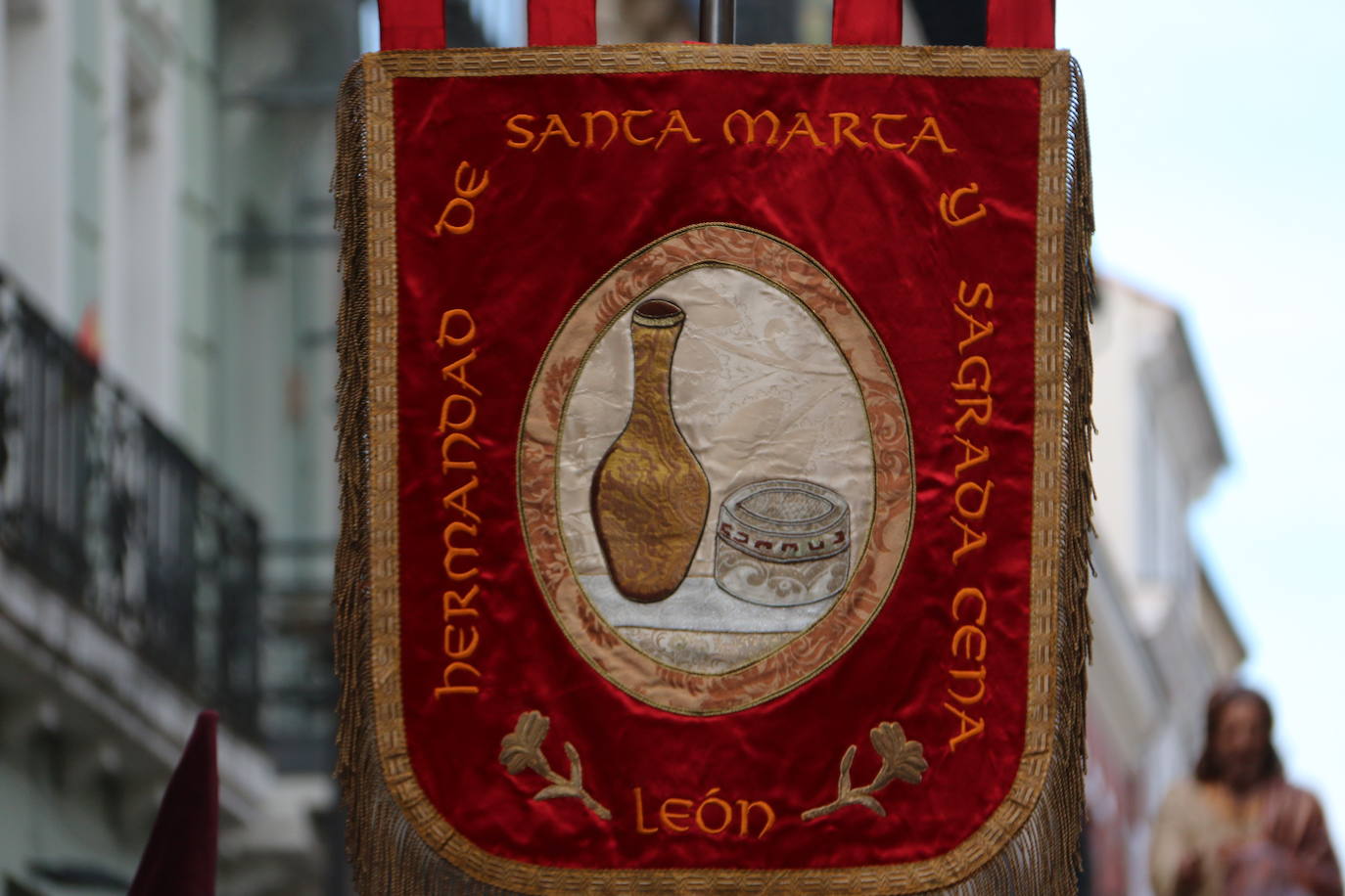 La tarde de Jueves Santo la fraternidad entre cofradías se ha materializado en la procesión de La Úlitma Cena.