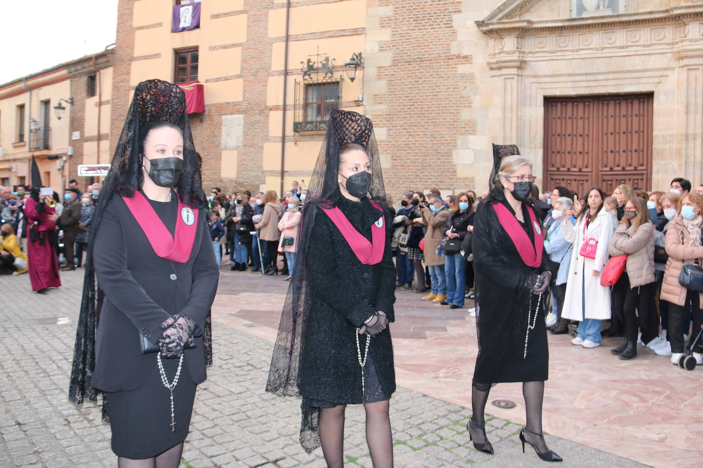 Las Tinieblas llegan a Santa Marina