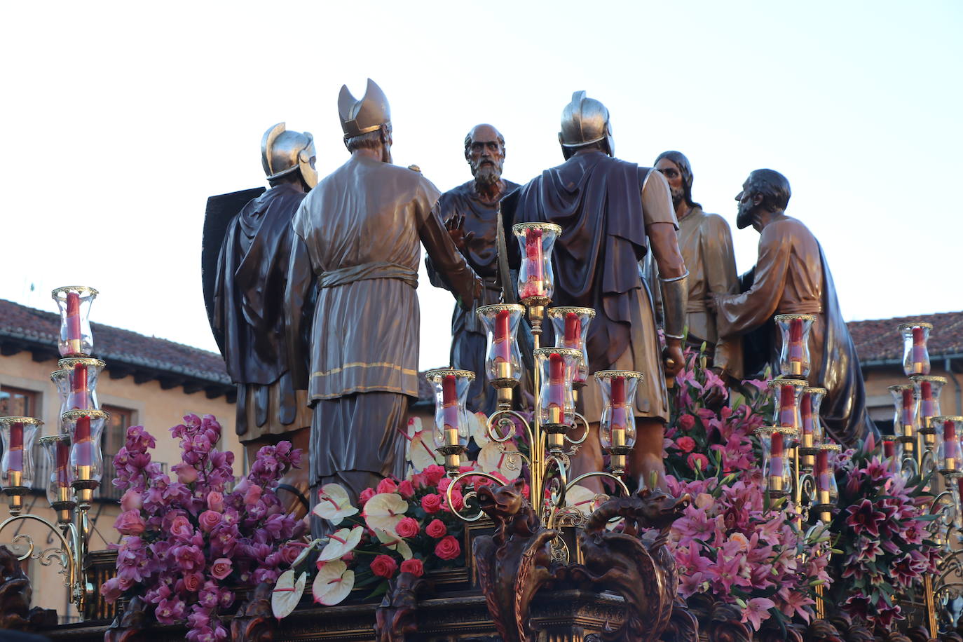 Fotos: Procesión de los Pasos, al completo