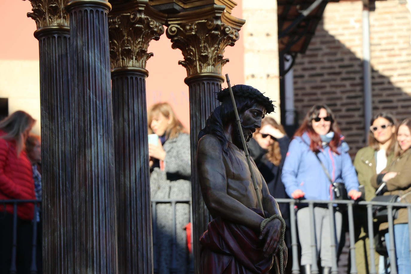 Fotos: Procesión de los Pasos, al completo