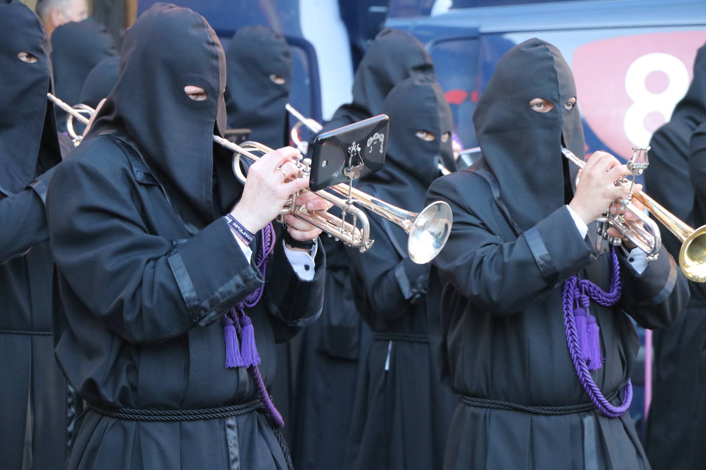 Fotos: Procesión de los Pasos, al completo