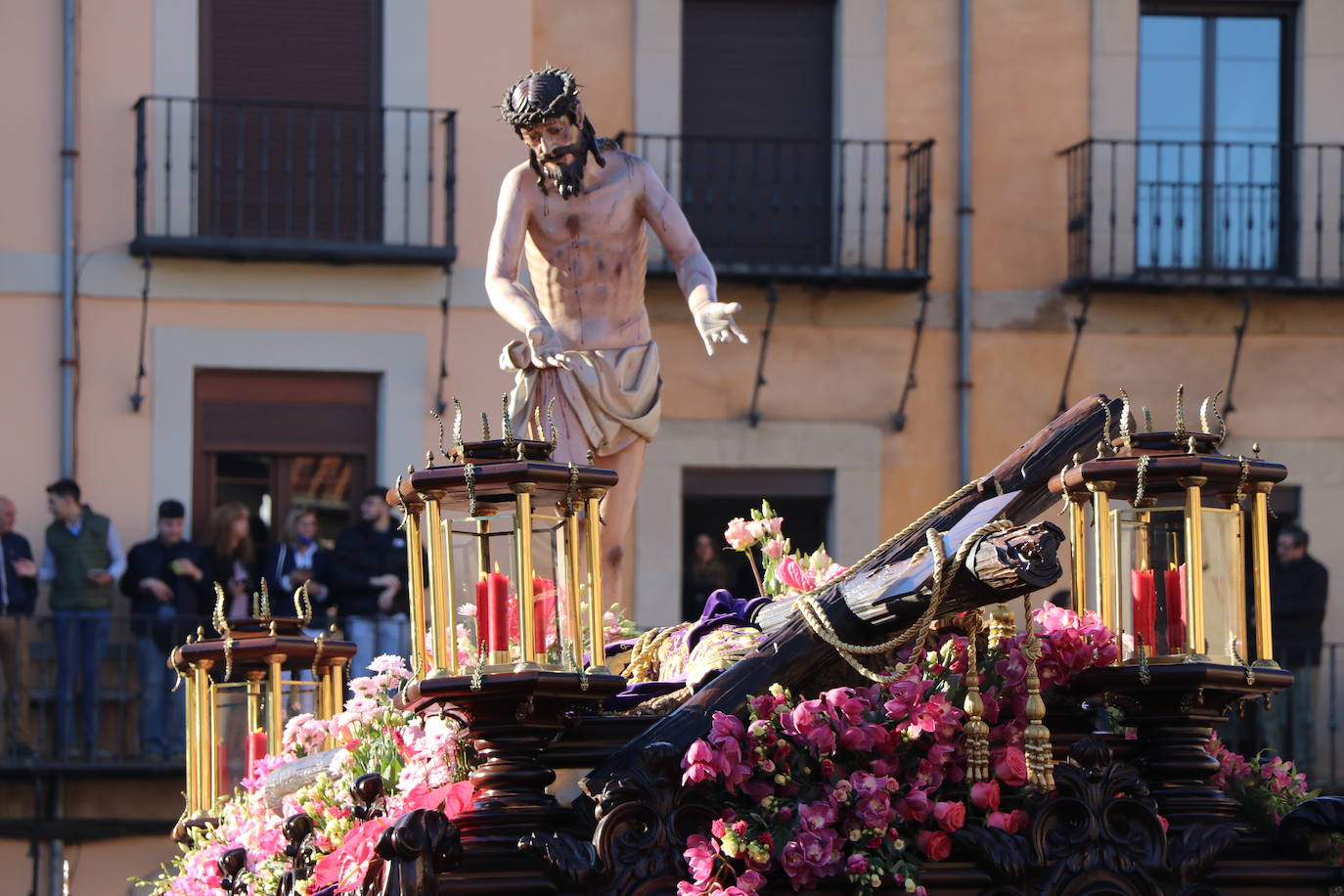 Fotos: Procesión de los Pasos, al completo