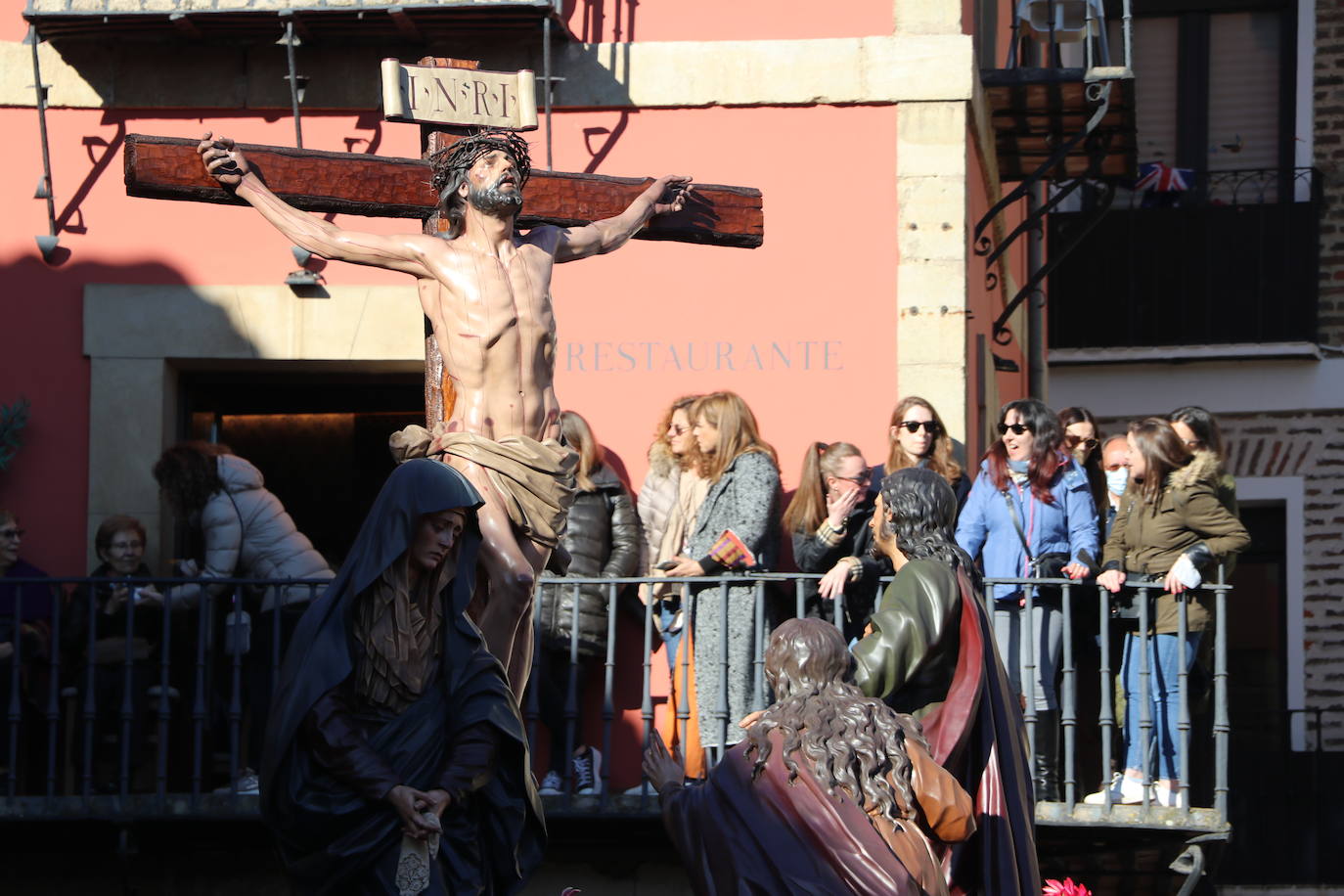 Fotos: Procesión de los Pasos, al completo