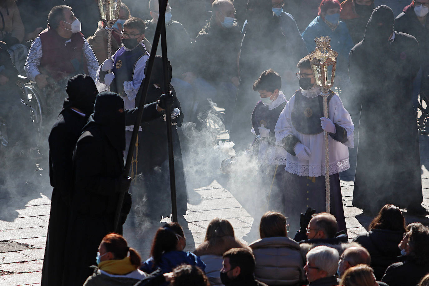 Procesión de los Pasos y acto de El Encuentro en León desde el objetivo del fotógrafo Peio García.