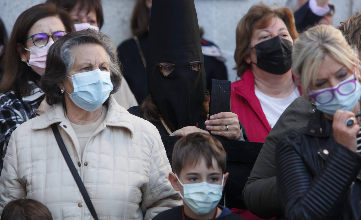 Ponferrada vive uno de sus actos centrales de la Semana Santa con esta procesión del Encuentro.