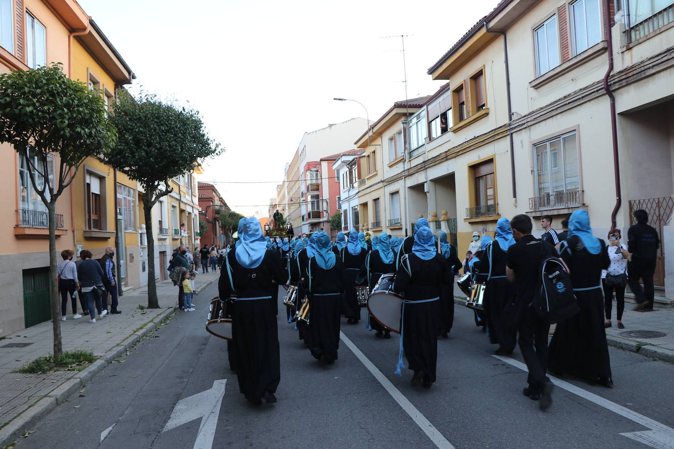 Procesión de La Soledad, dentro de la Cofradía de Jesús Divino Obrero. 