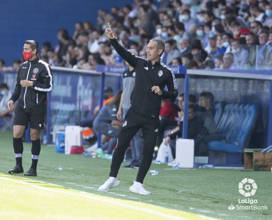 El conjunto berciano supera con autoridad al Lugo en El Toralín.