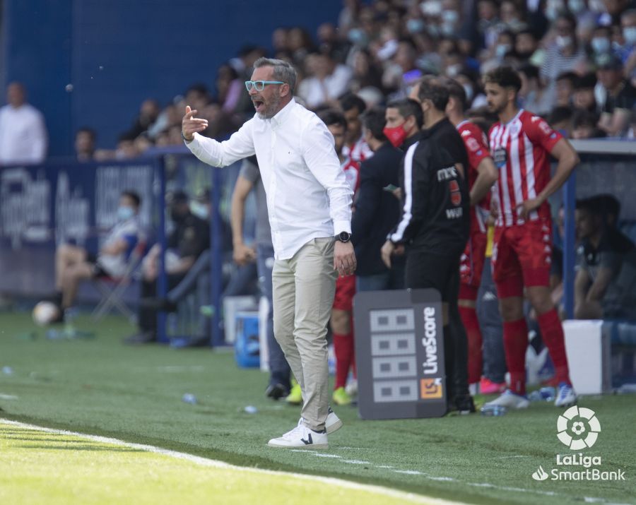 El conjunto berciano supera con autoridad al Lugo en El Toralín.