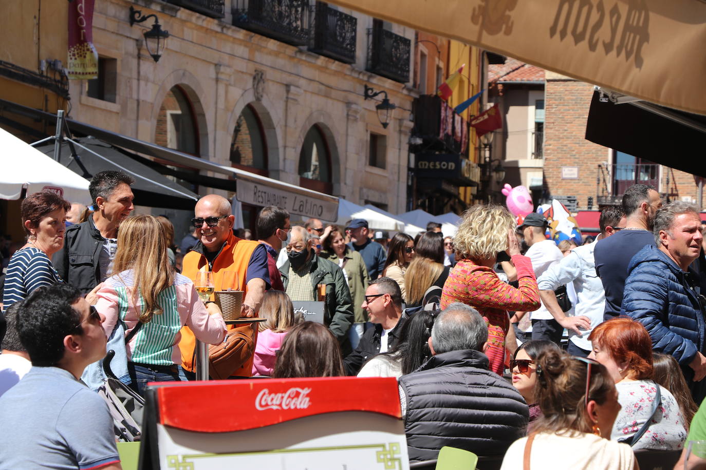 Fotos: El turismo llena las calles de León