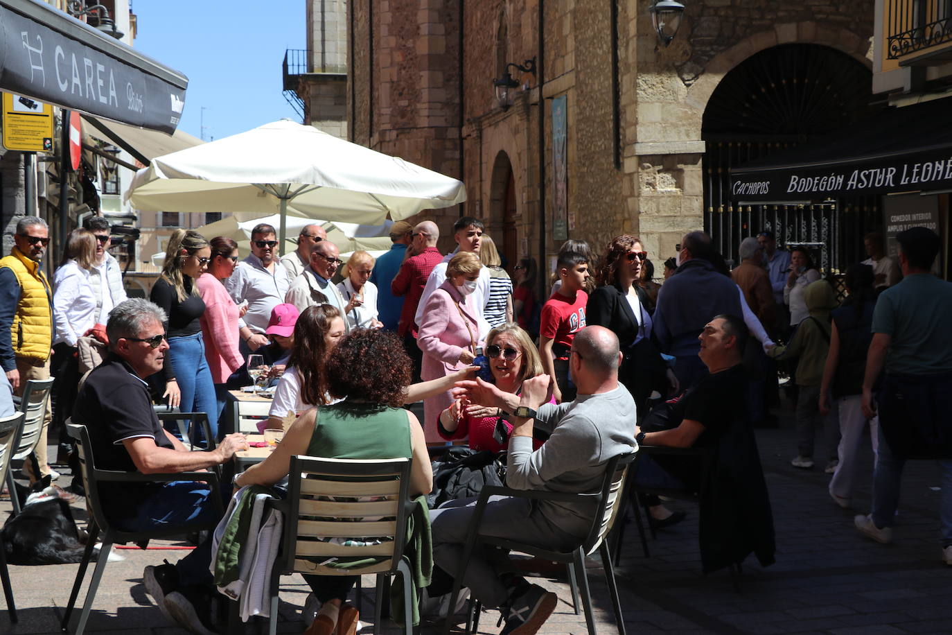 Fotos: El turismo llena las calles de León