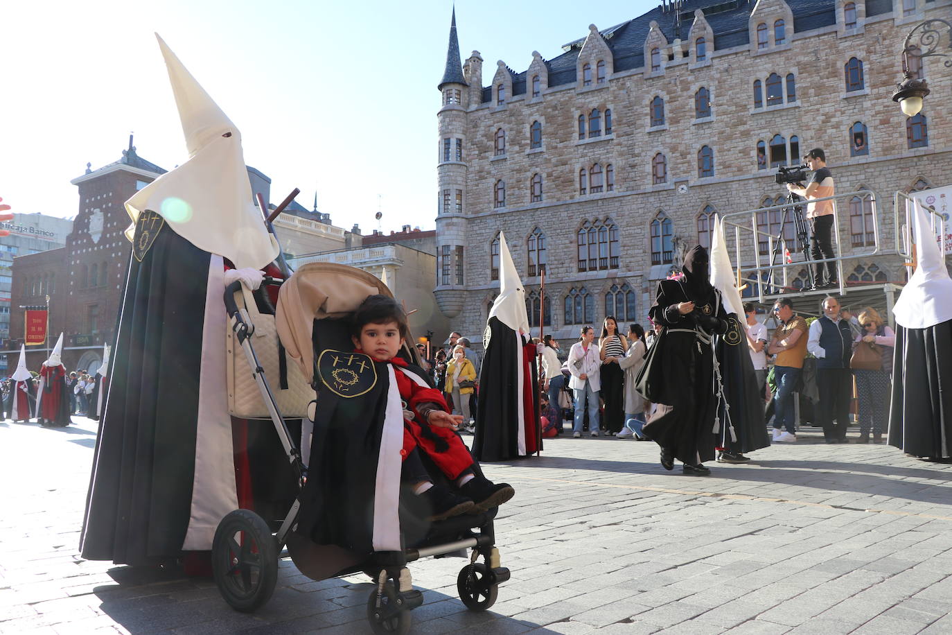 Fotos: El futuro de la Semana Santa Leonesa