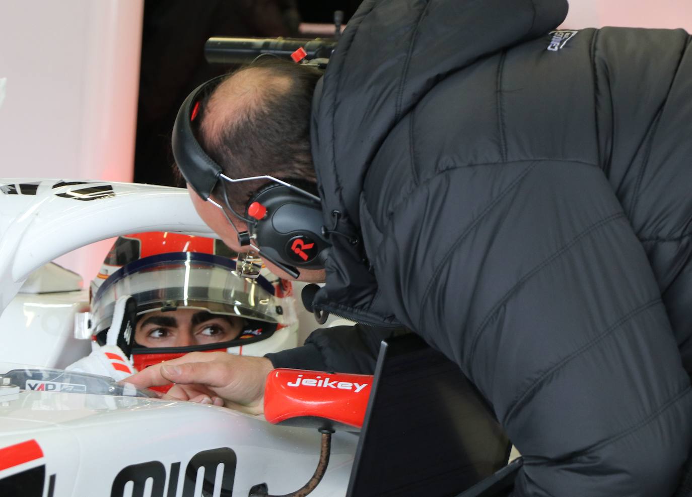 leonoticias acompaña al piloto leonés en una sesión de entrenamientos en Jerez.