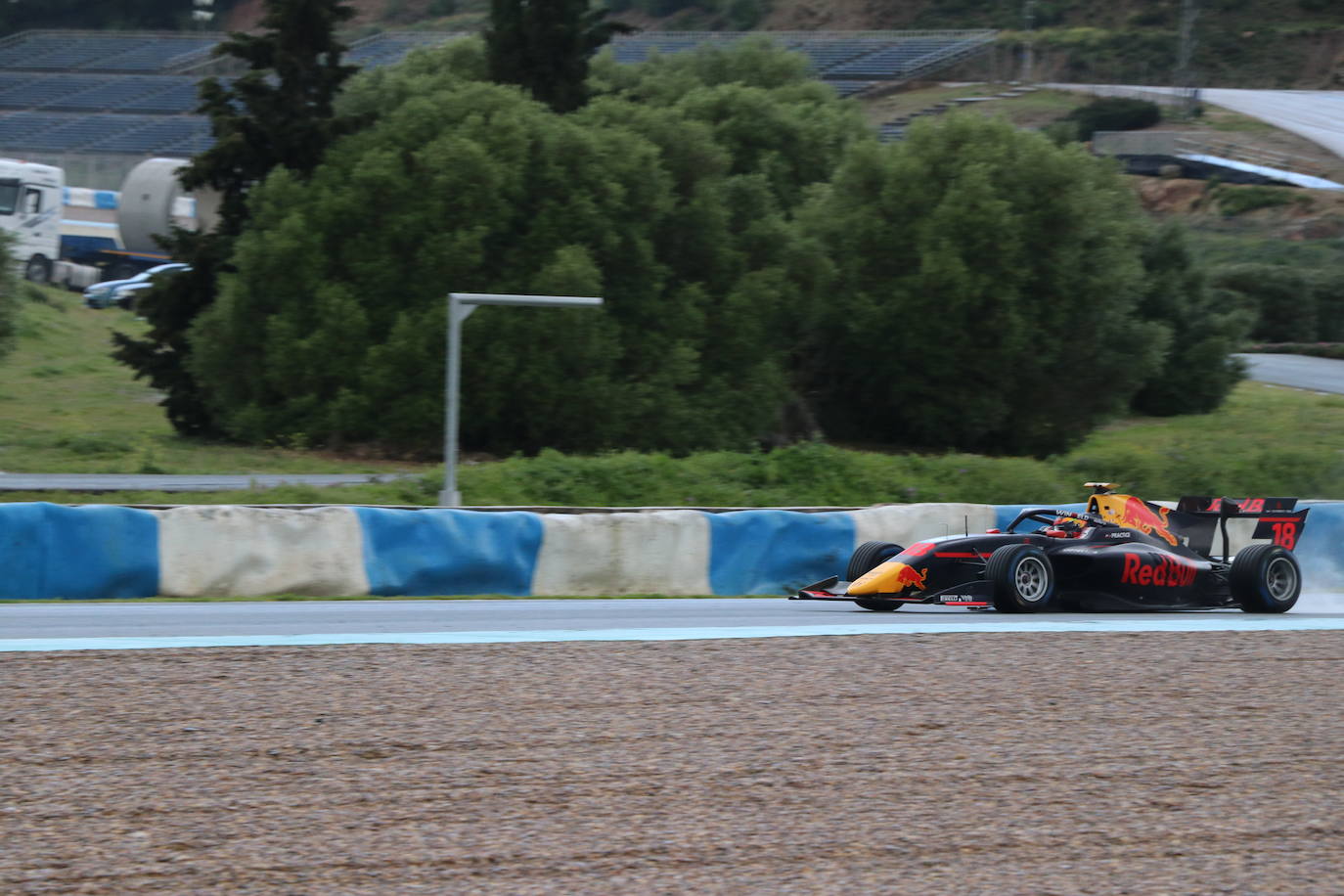 leonoticias acompaña al piloto leonés en una sesión de entrenamientos en Jerez.