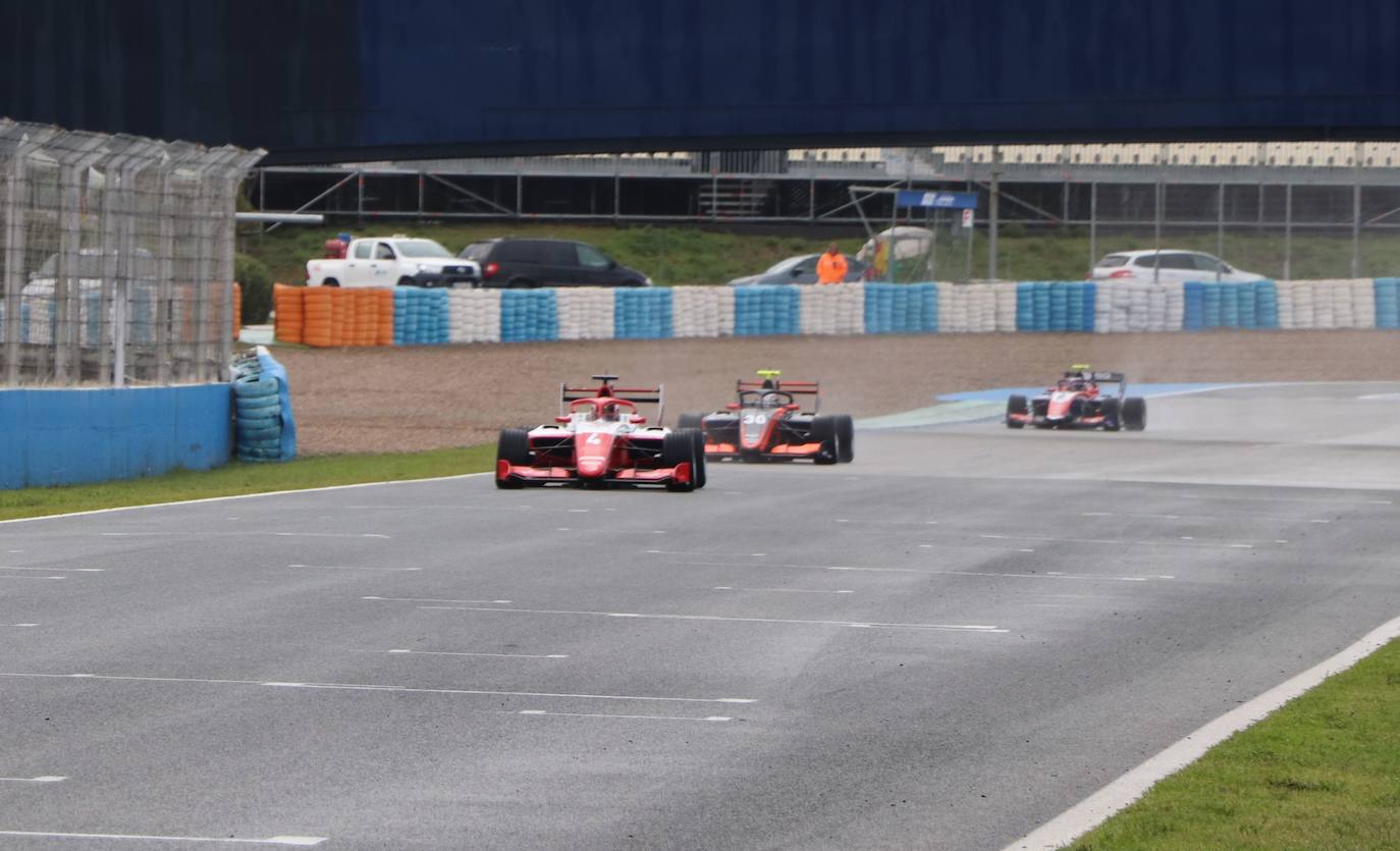 leonoticias acompaña al piloto leonés en una sesión de entrenamientos en Jerez.