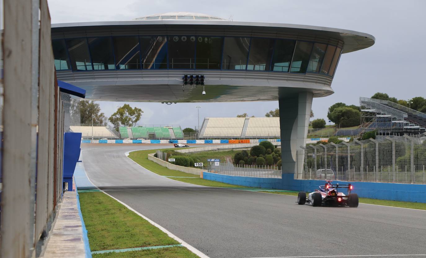 leonoticias acompaña al piloto leonés en una sesión de entrenamientos en Jerez.