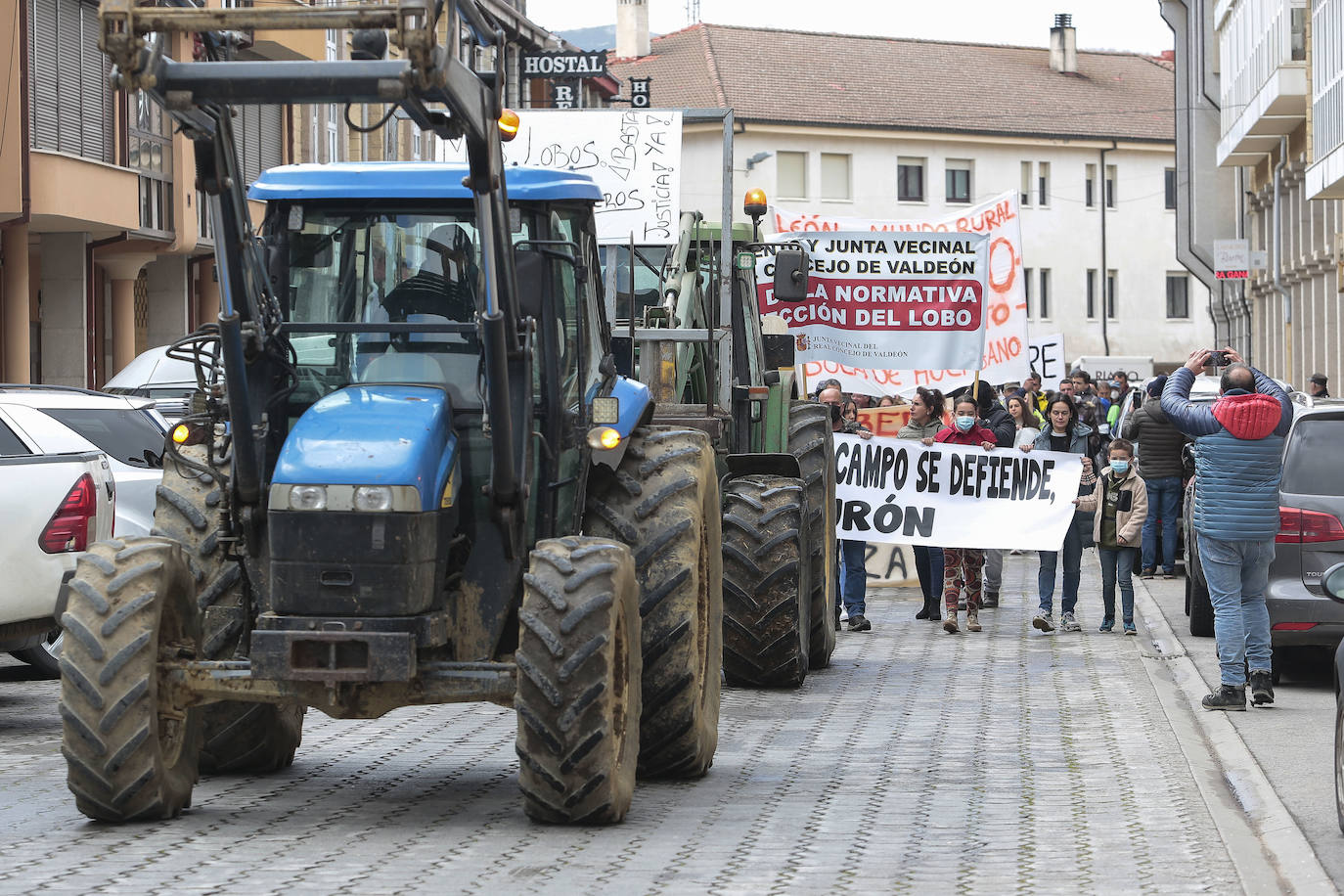 Movilización convocada a iniciativa de un grupo de ganaderos locales de Riaño (León) para protestar contra la protección del lobo. 