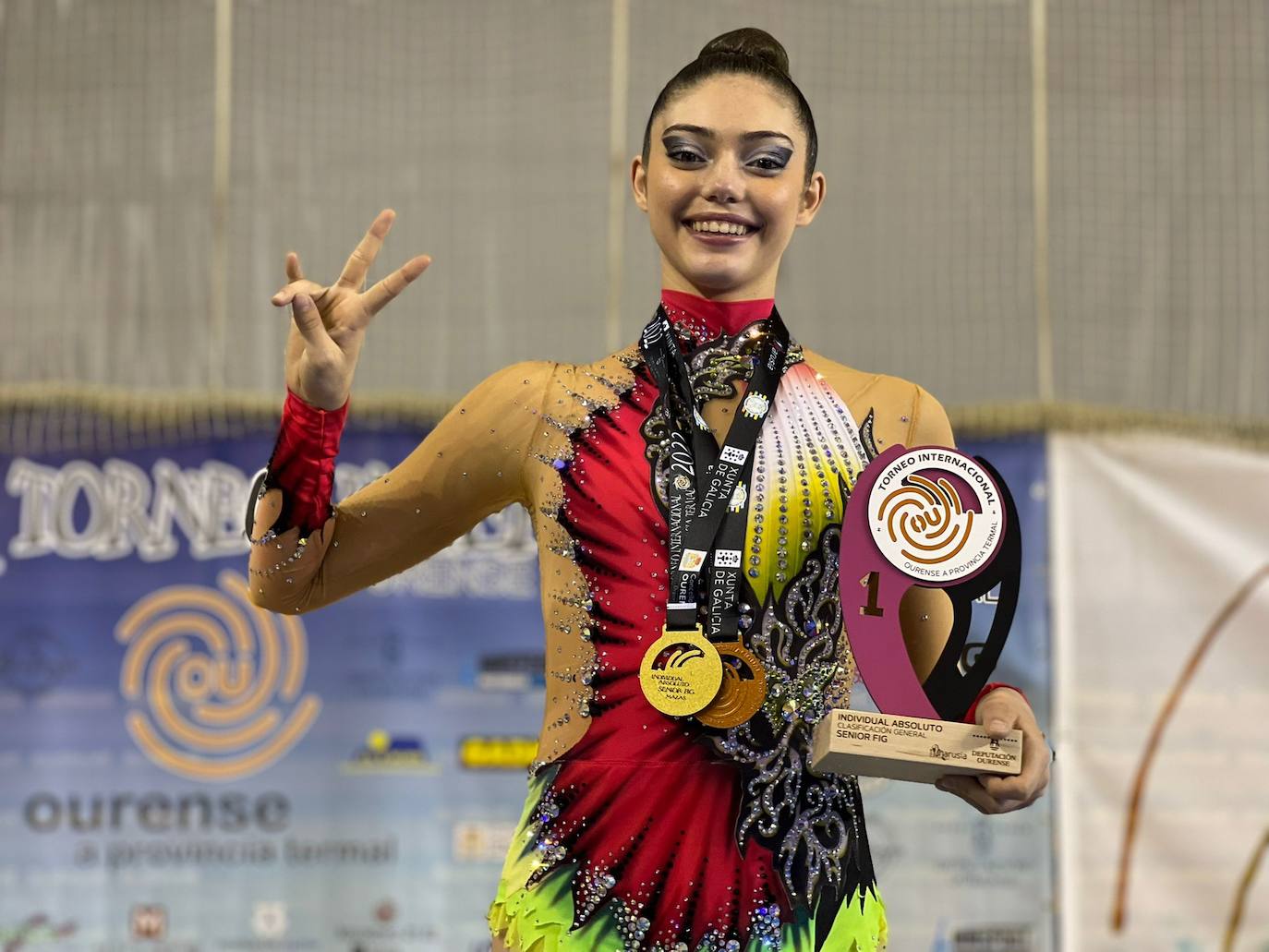 Medallistas del club leonés Ritmo de gimnasia rítmica. 