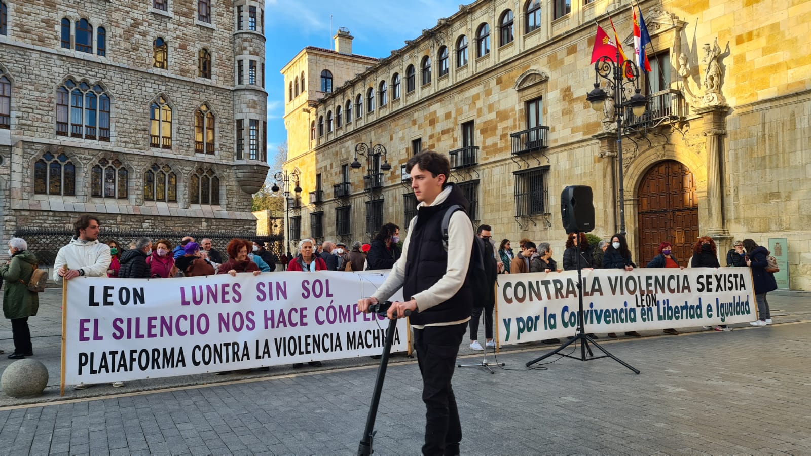 Fotos: León se conmueve en un nuevo Lunes sin Sol