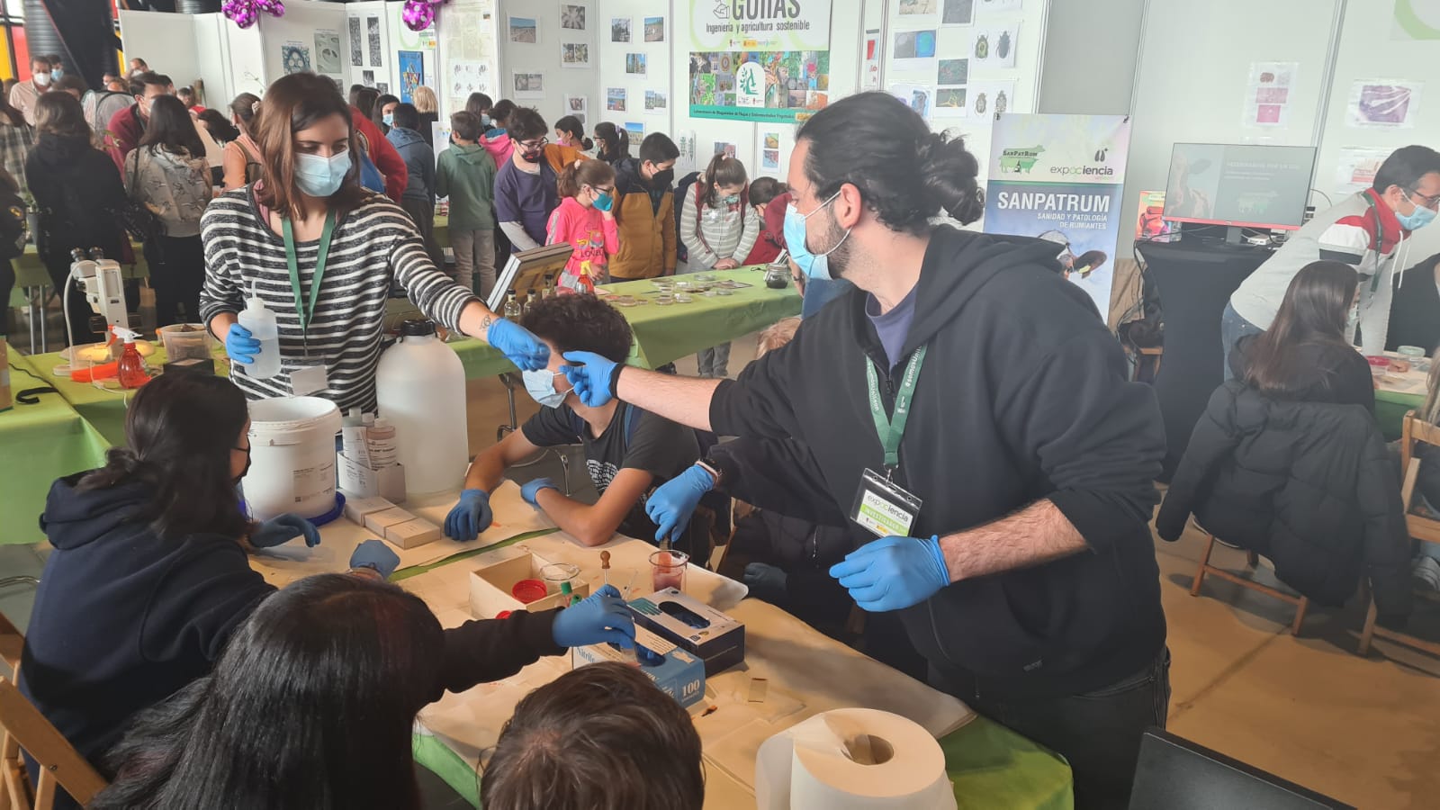 Fotos: Expociencia abre sus puertas en el Palacio de Exposiciones