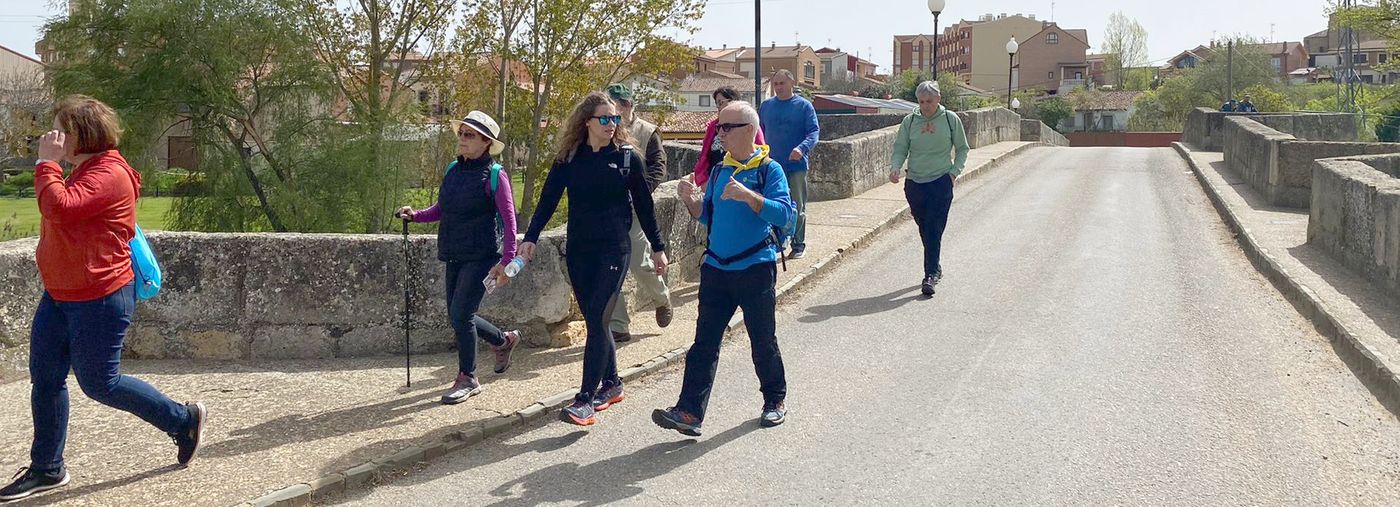 La delegada territorial de la Junta caminará las nueve etapas con el objetivo de elaborar un informe para la Consejería de Cultura y Turismo que recoja las necesidades detectadas a lo largo de los 31 ayuntamientos leoneses. 