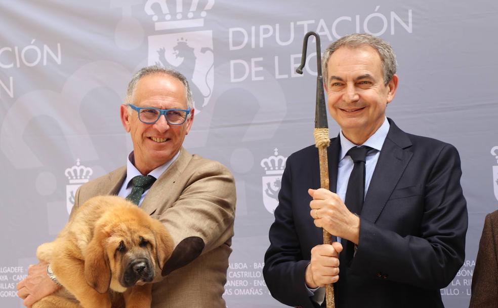 Manuel Calvo y José Luis Rodríguez Zapatero en la gala de entrega de los premios a la Trashumancia. 