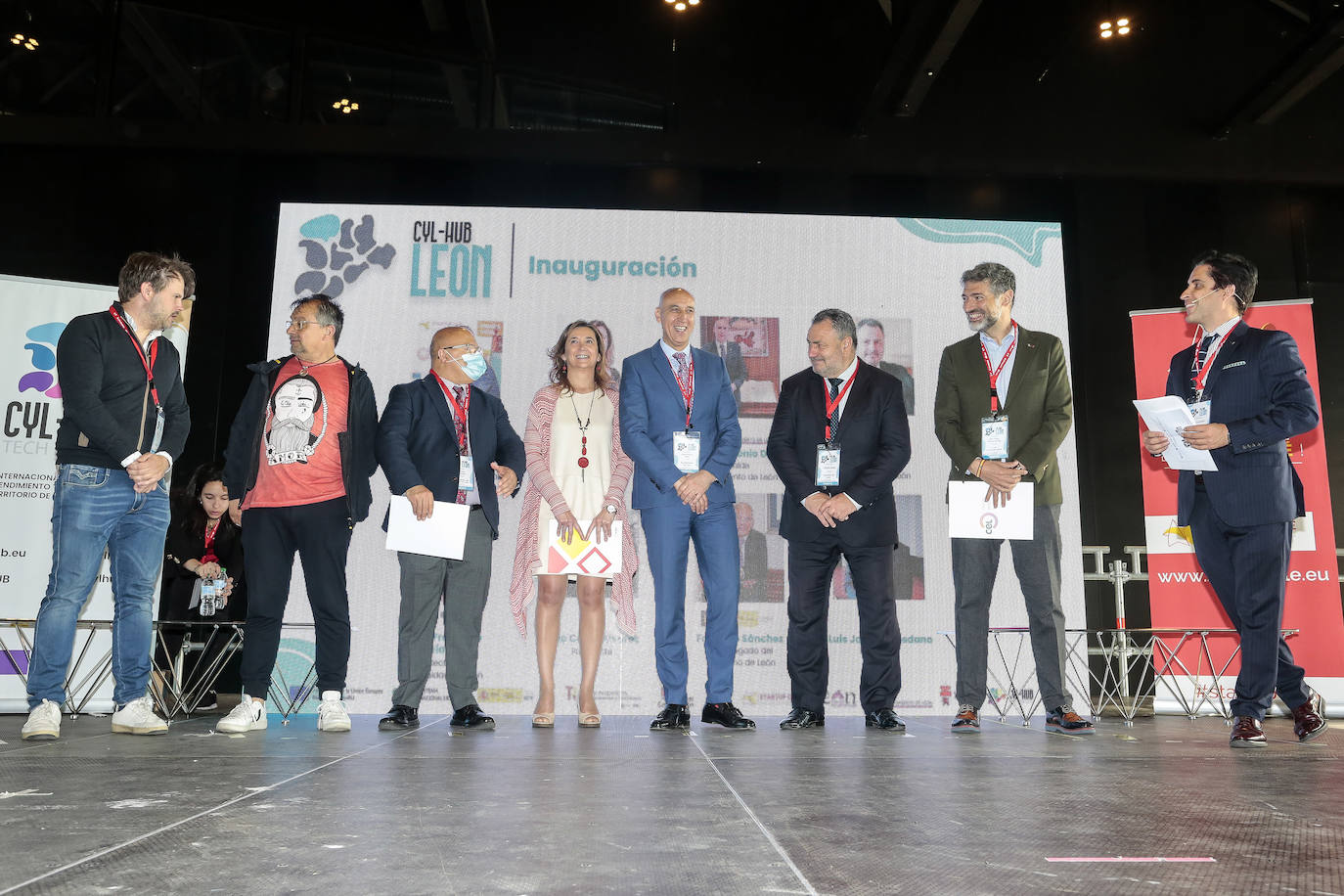 nauguración de la segunda jornada del HUB Internacional de Innovación y Emprendimiento Tecnológico de Castilla y León. En la imagen, el alcalde, José Antonio Diez; el presidente de la Diputación, Eduardo Morán y el presidente del Círculo Empresarial Leonés, Julio César Álvarez.