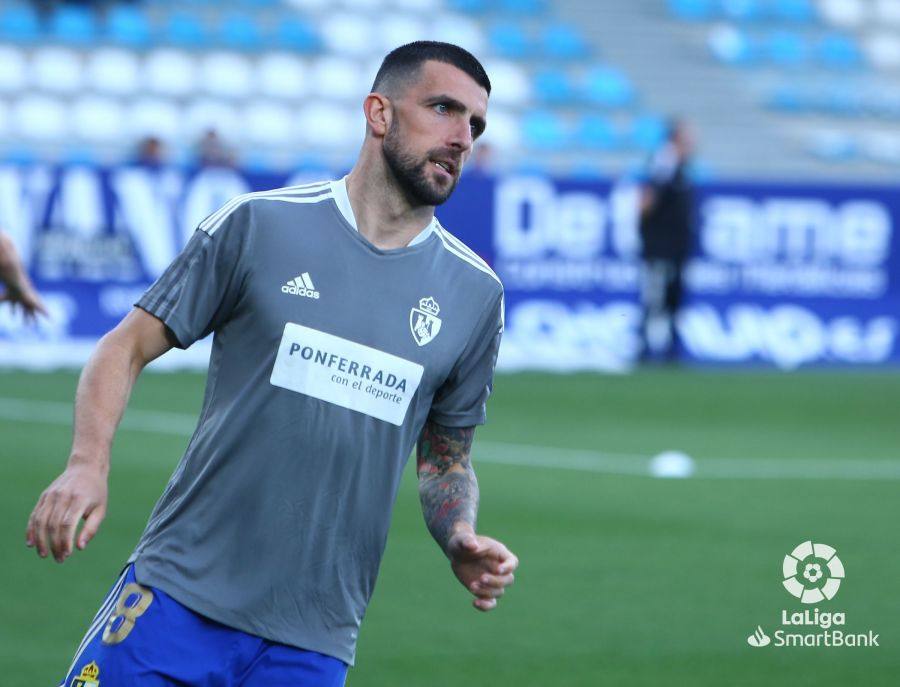 Imágenes del encuentro entre la SD Ponferradina y el Burgoc CF. 