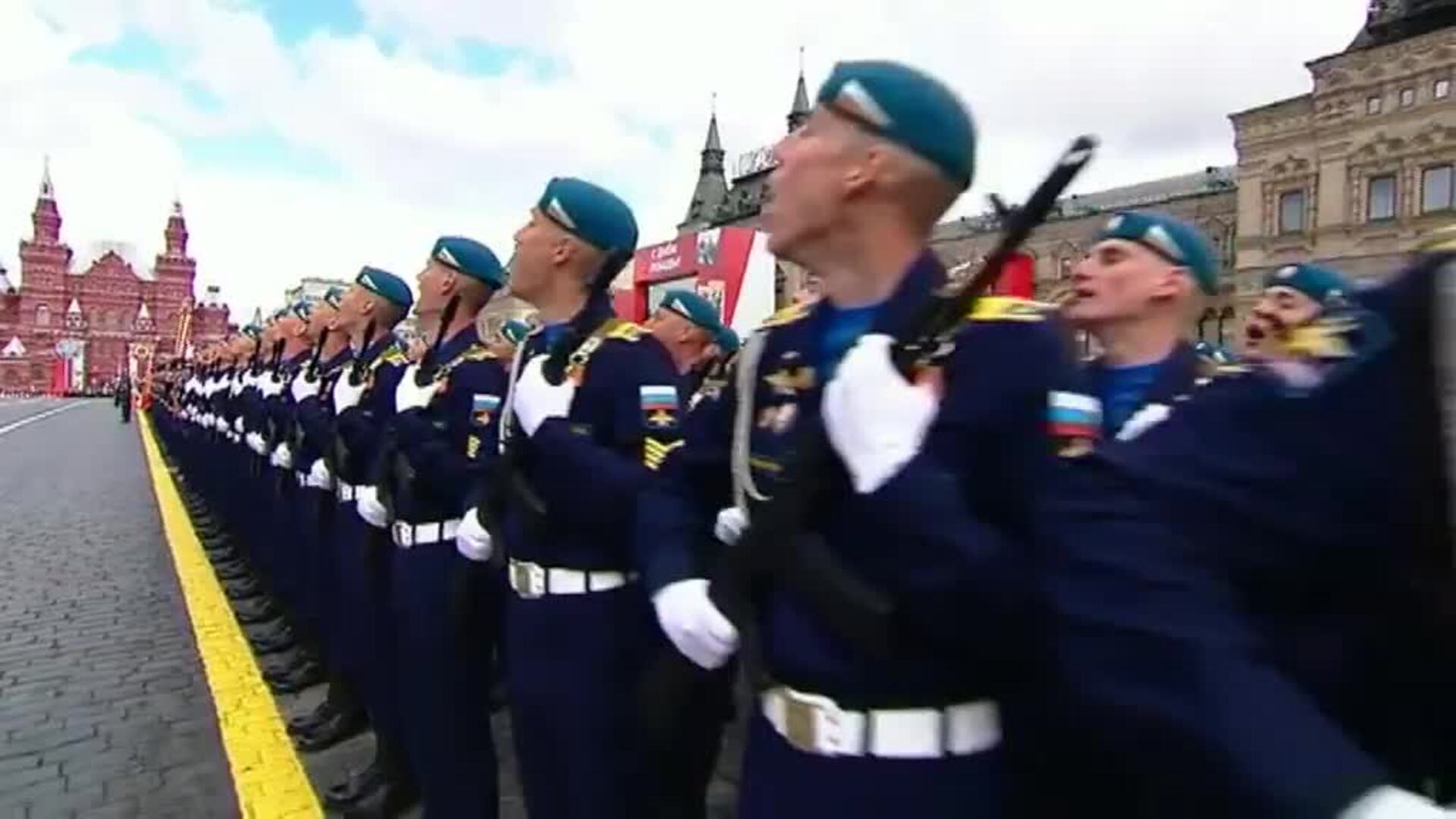 Putin preside el desfile por el Día de la Victoria