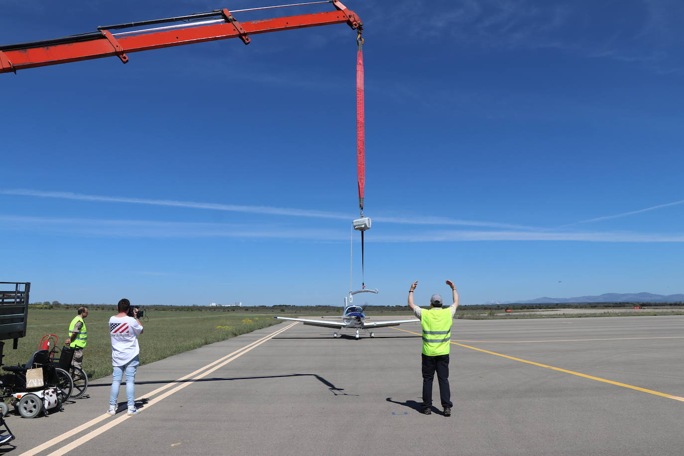 V Jornada de Vuelo Adaptado para usuarios del CRE de San Andrés del Rabanedo 