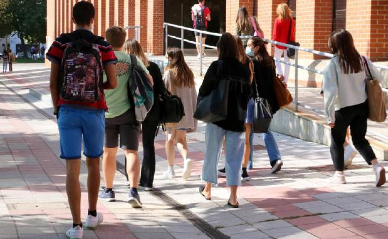 Los sindicatos llaman al paro también en el sector de la educación.