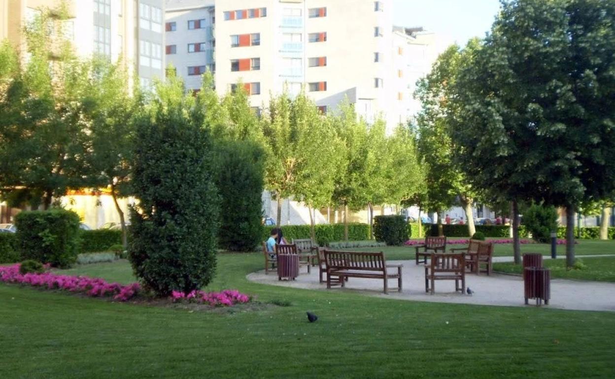 Los parques y jardines de León aprobaron un nuevo contrato de mantenimiento.