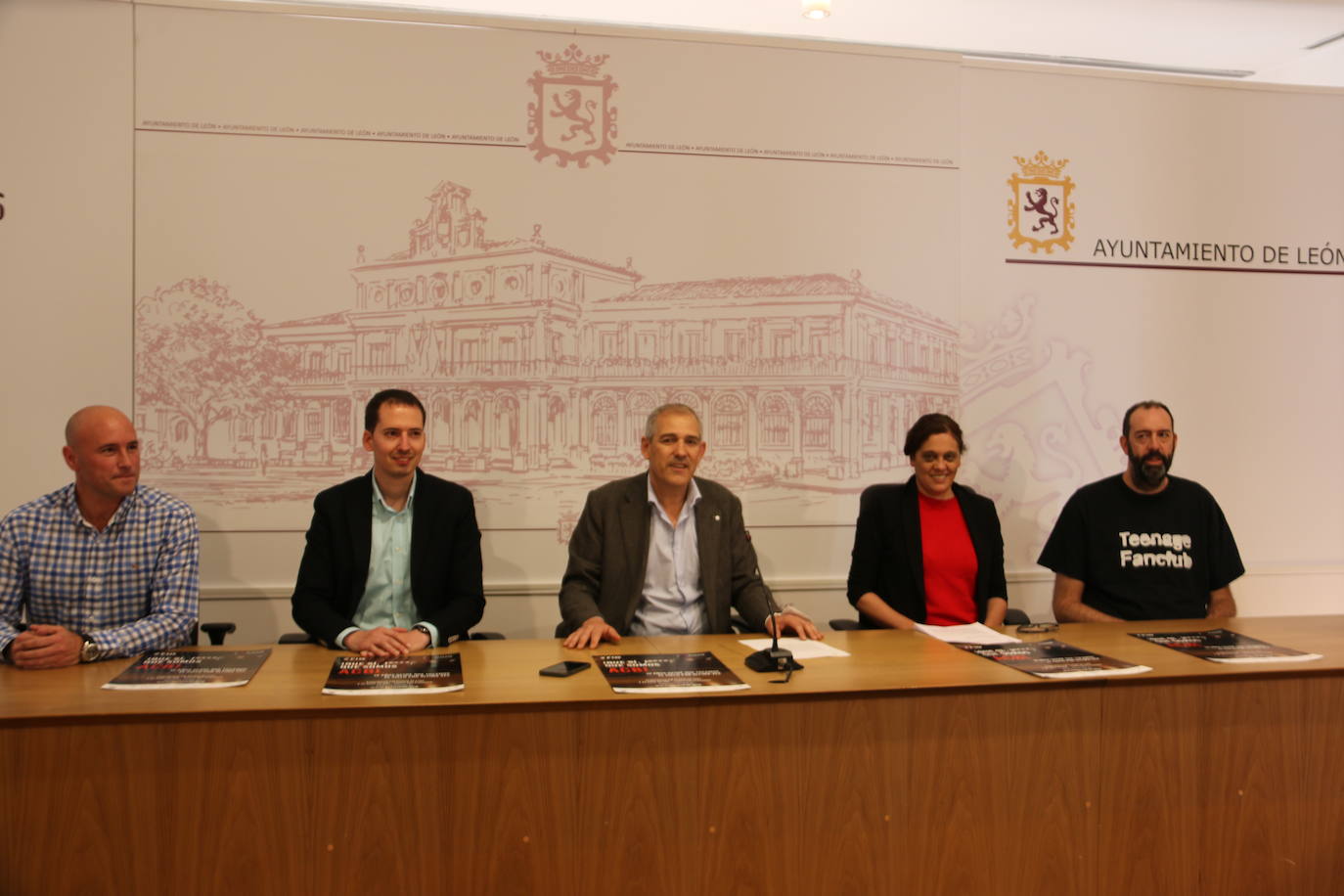 Presentación de la Experiencia del Foro Internacional del Deporte en el Ayuntamiento de León. 