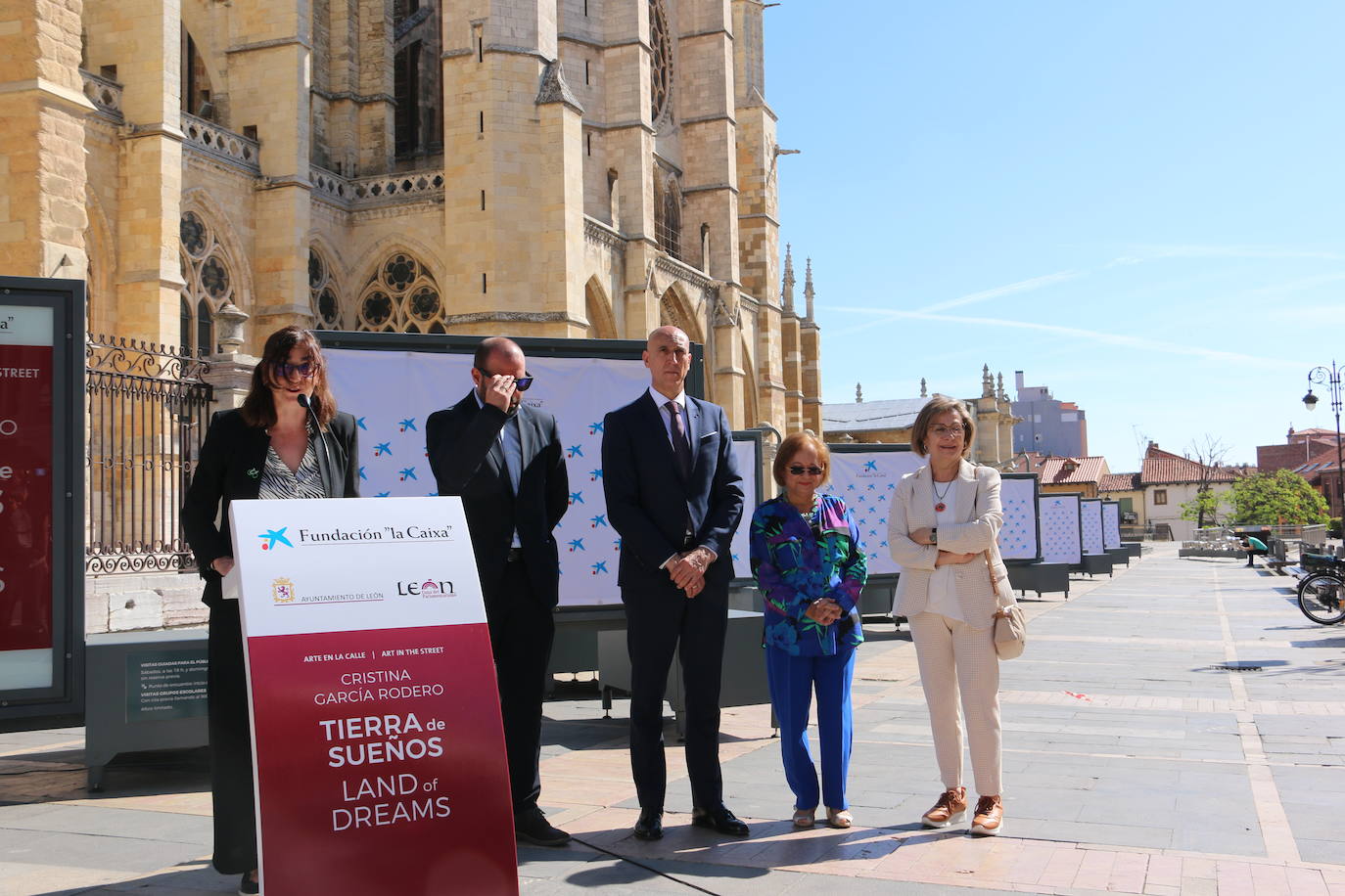 Presentación de la exposición fotográfica 'Tierra de sueños'