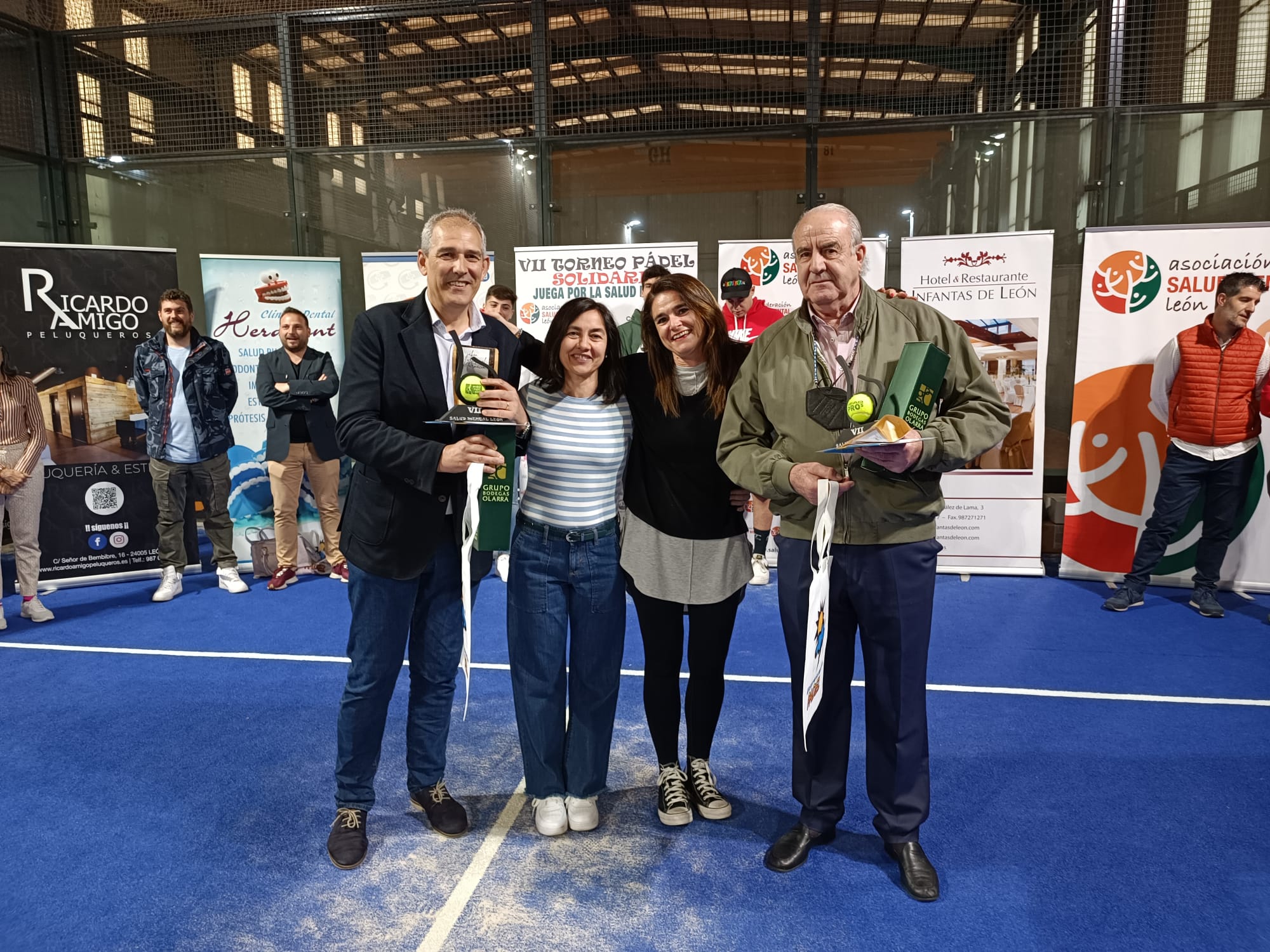 Tras dos años de parón, la asociación leonesa Salud Mental retoma con fuerza sus actividades solidarias y bate récords de participación en su ya mítico torneo de pádel 'Juega por la salud mental 2022', que recaudó fondos para el acondicionamiento de su huerto terapéutico