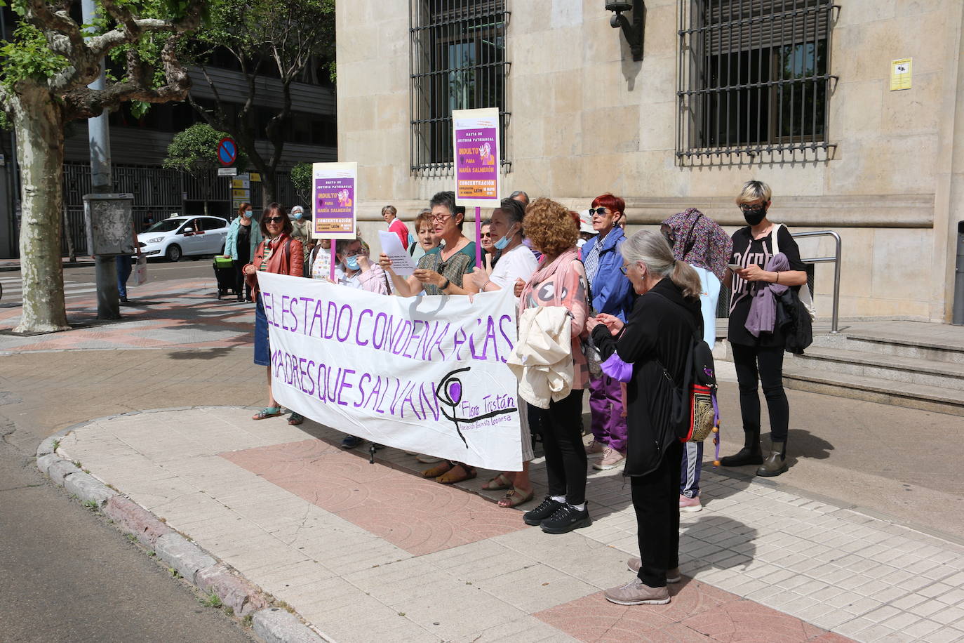 Fotos: Concentración en favor de Salmerón