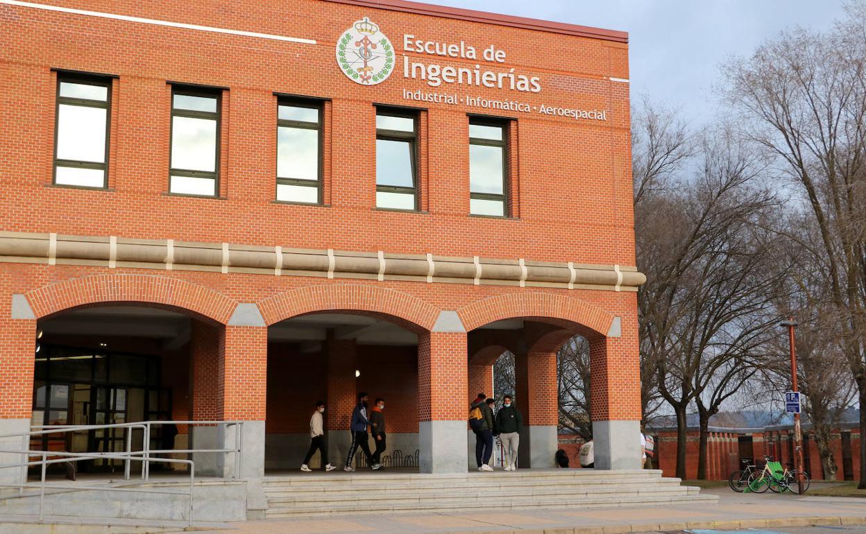 La escuela de ingenierías de León acoge la Expo Leóni4.