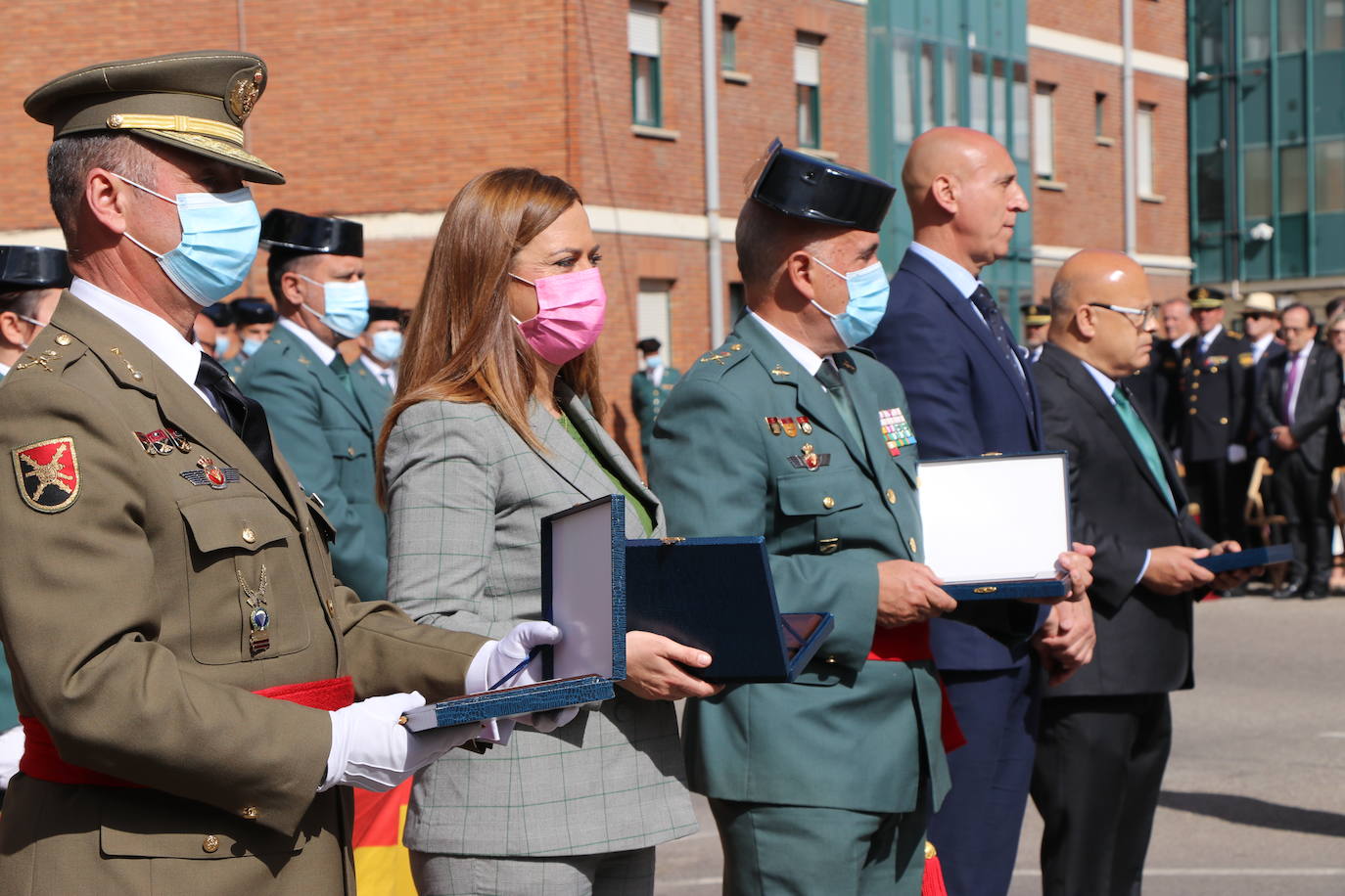 Fotos: Actos conmemorativos del 178 aniversario de la Guardia Civil en León