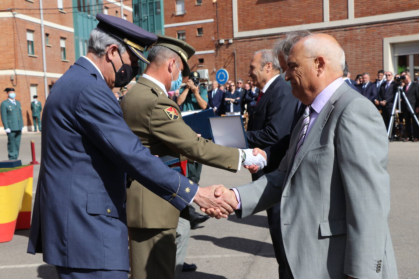 Fotos: Actos conmemorativos del 178 aniversario de la Guardia Civil en León