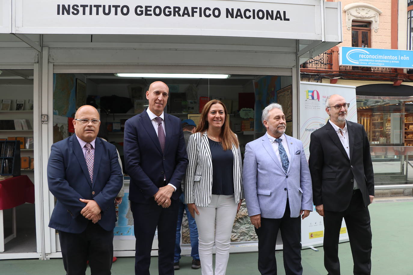 Fotos: El Gobierno, presente en la Feria del Libro
